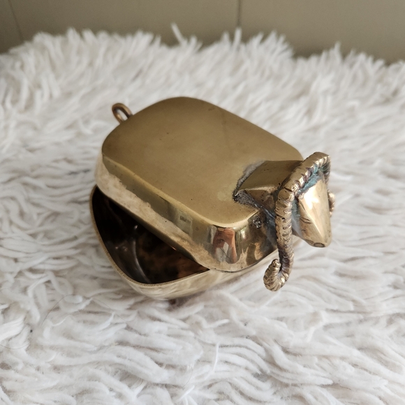 Vintage Brass Ram Goat Trinket Box - Made in India, Zodiac Aries - Picture 3 of 10